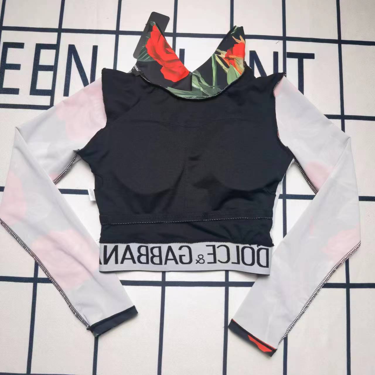 14A48YDE Stylish Long sleeve swimsuit