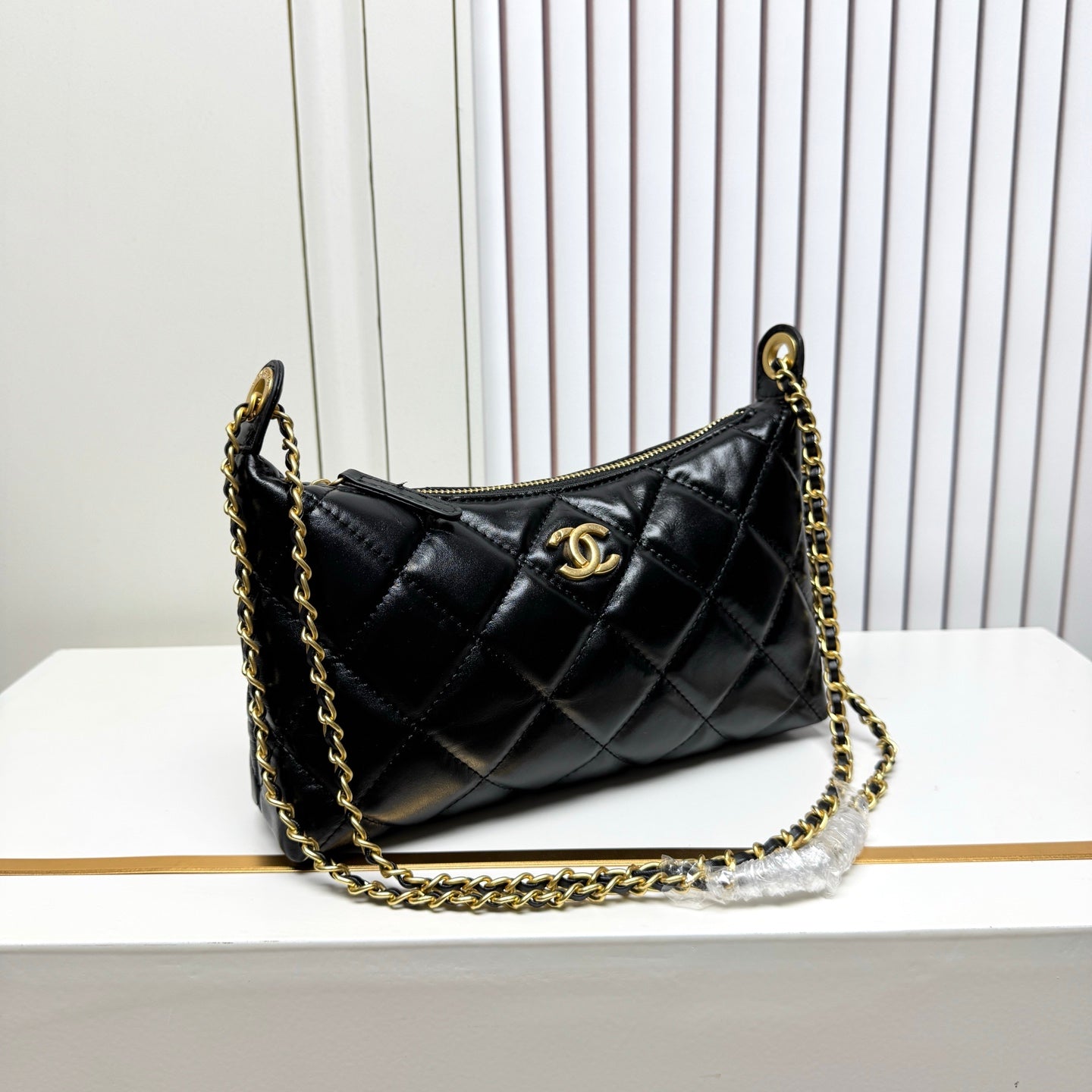15RC14BDE Stylish leather bag