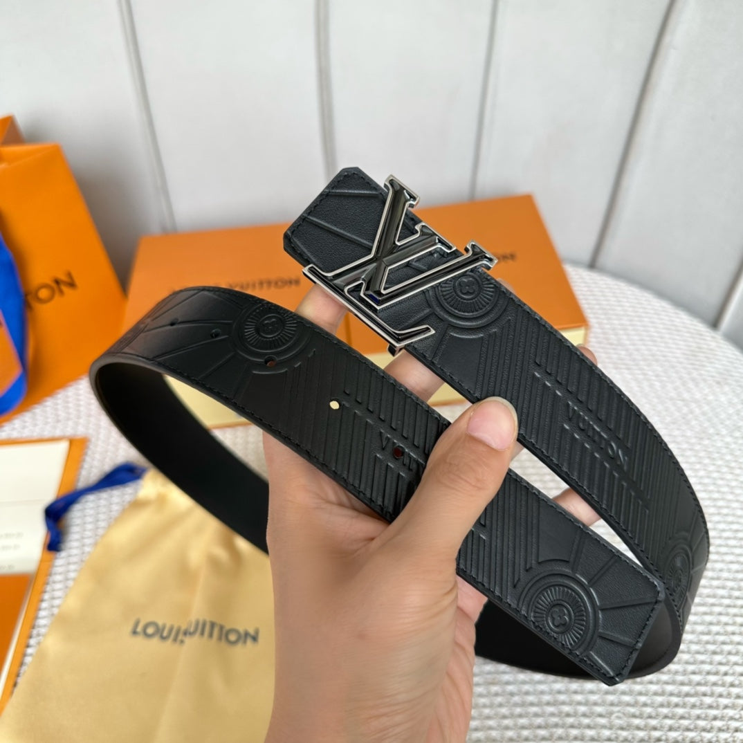 14E54PDE Stylish High quality belt With full package