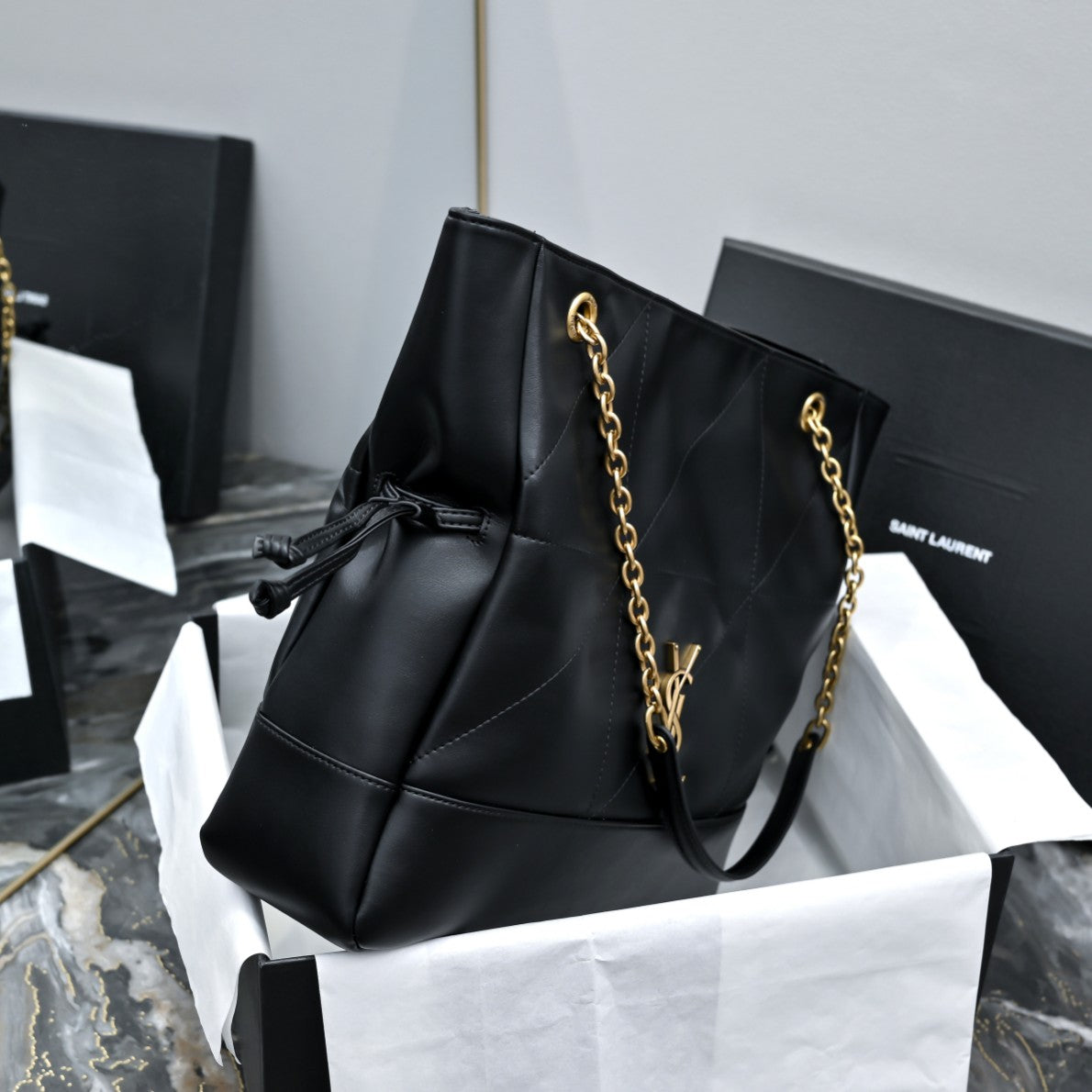 15RSL38BDE Stylish leather bag