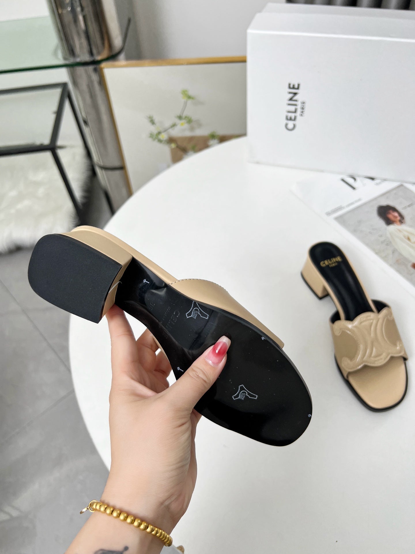 255QA51ZDE Stylish leather shoes