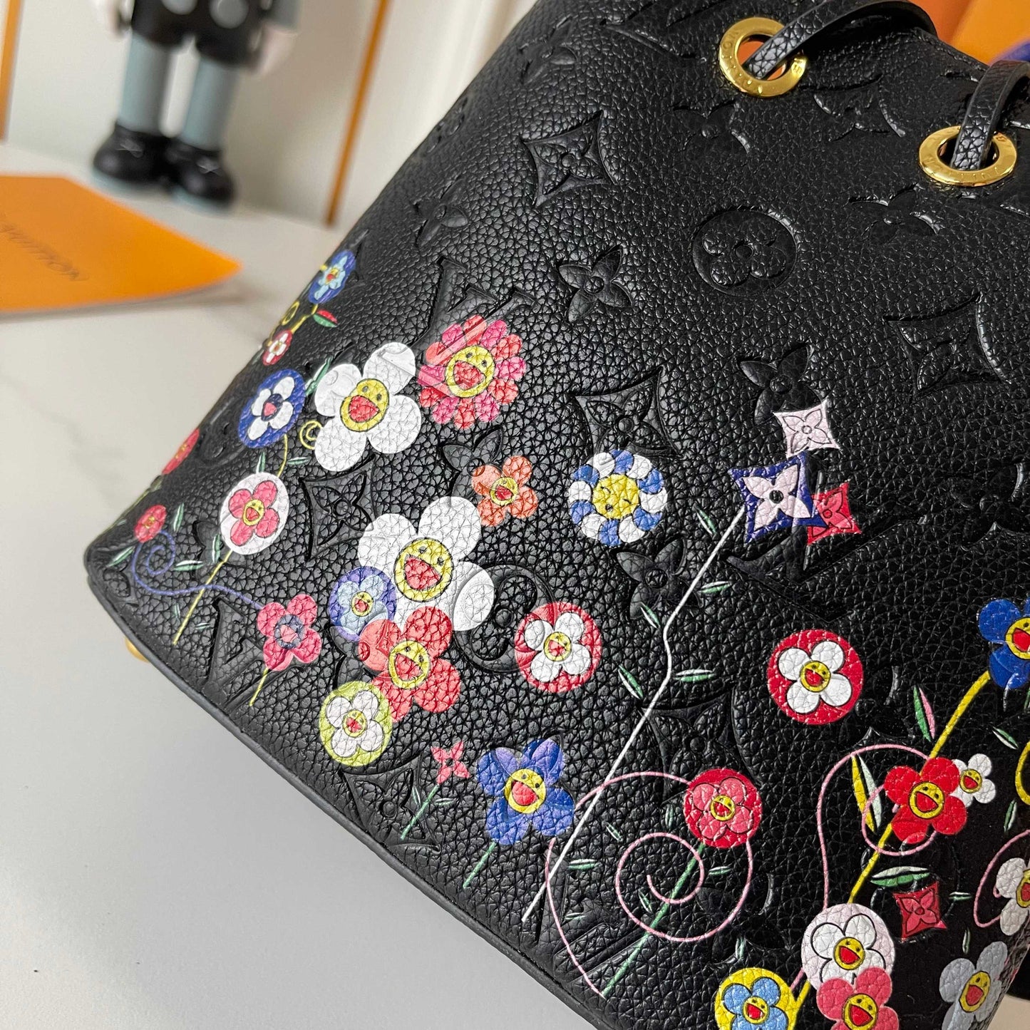 15RE33BDE Stylish leather bag