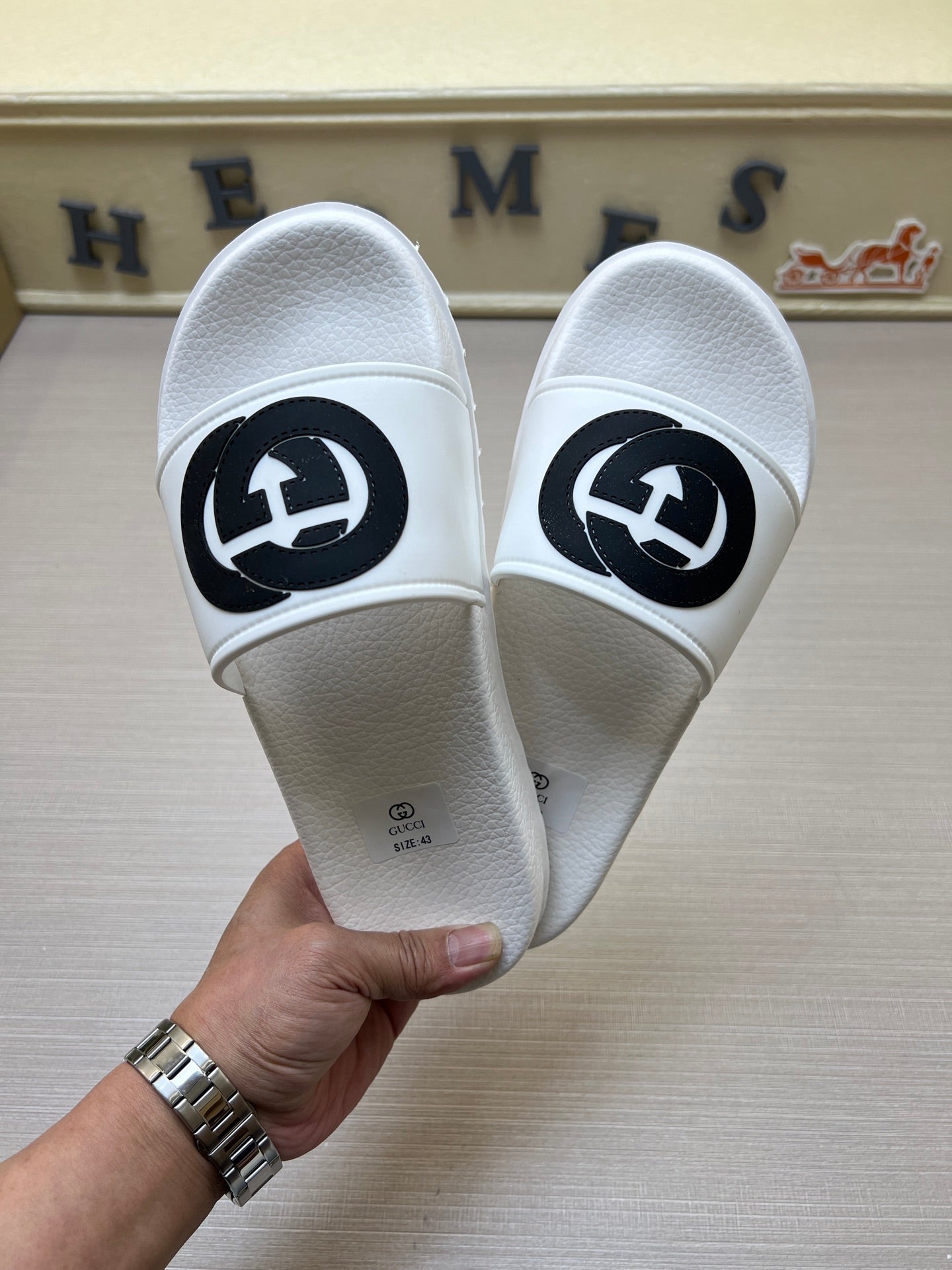 5QB18ZDE Stylish Slippers