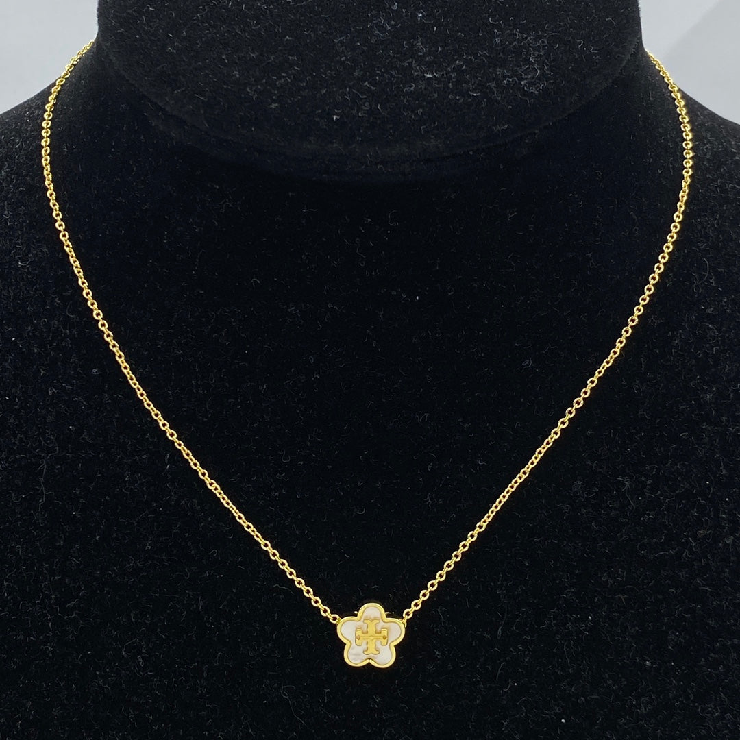 14A1058XDE Stylish Necklaces