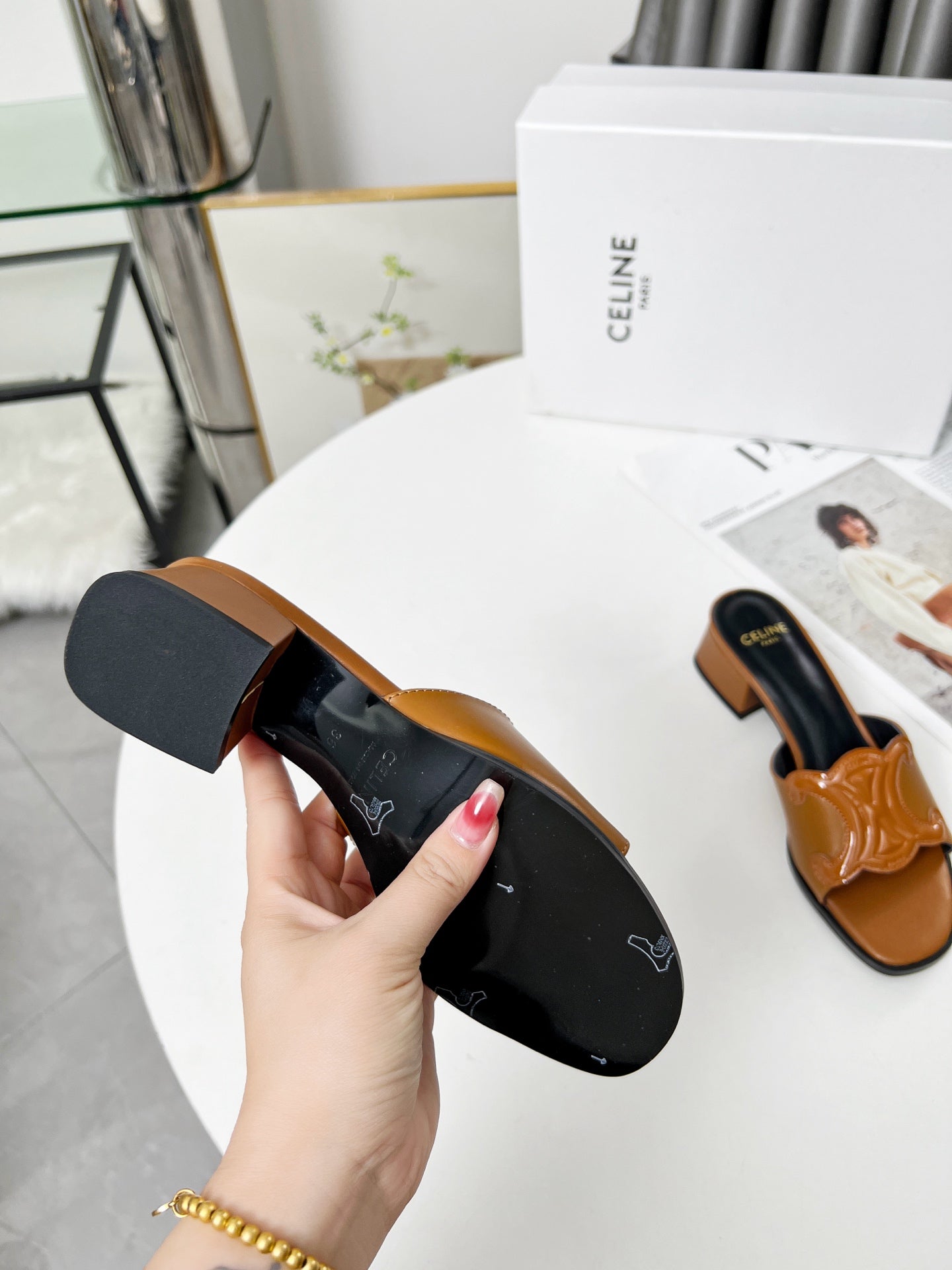 255QA51ZDE Stylish leather shoes