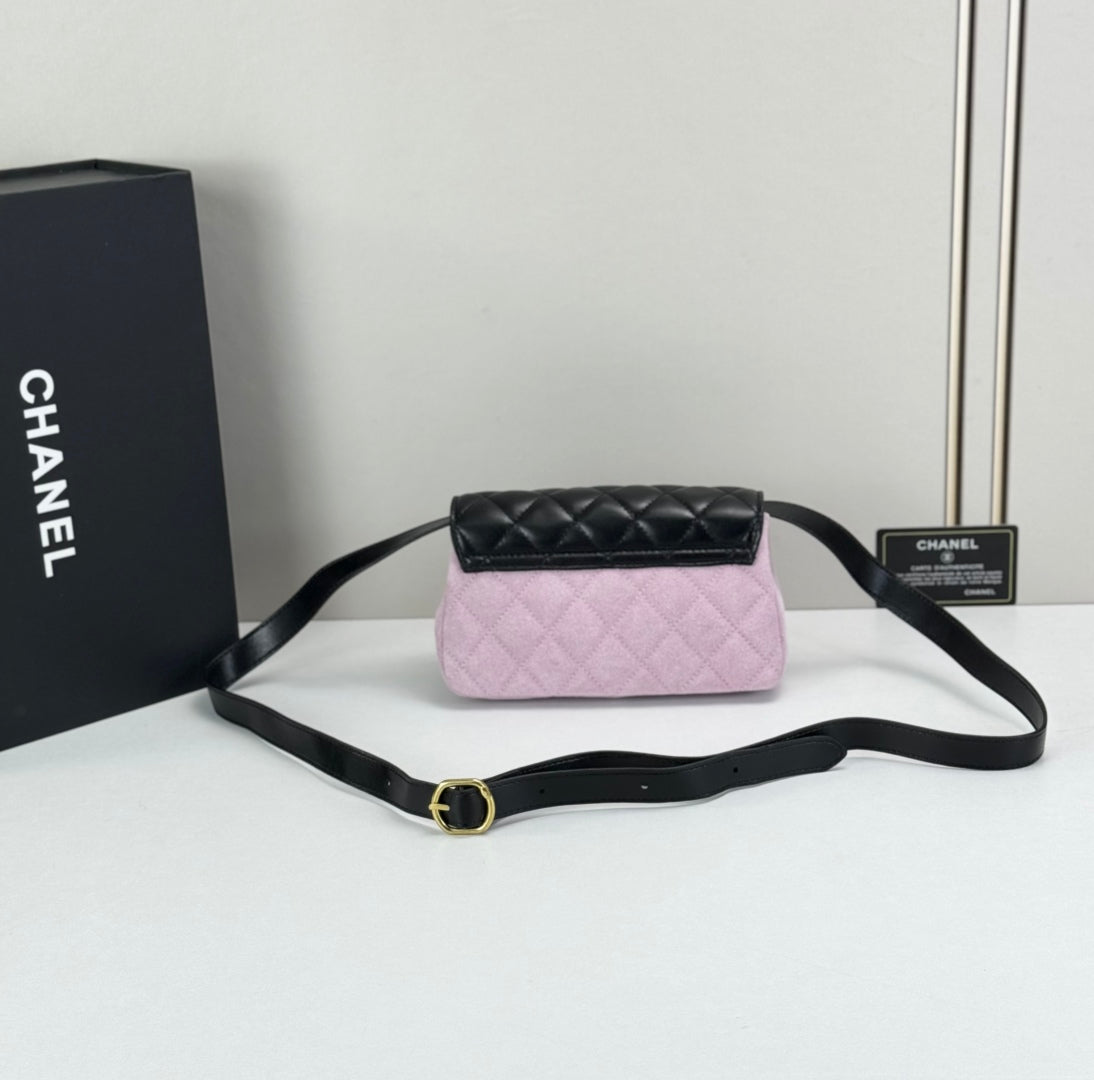 15RC61BDE Stylish leather bag