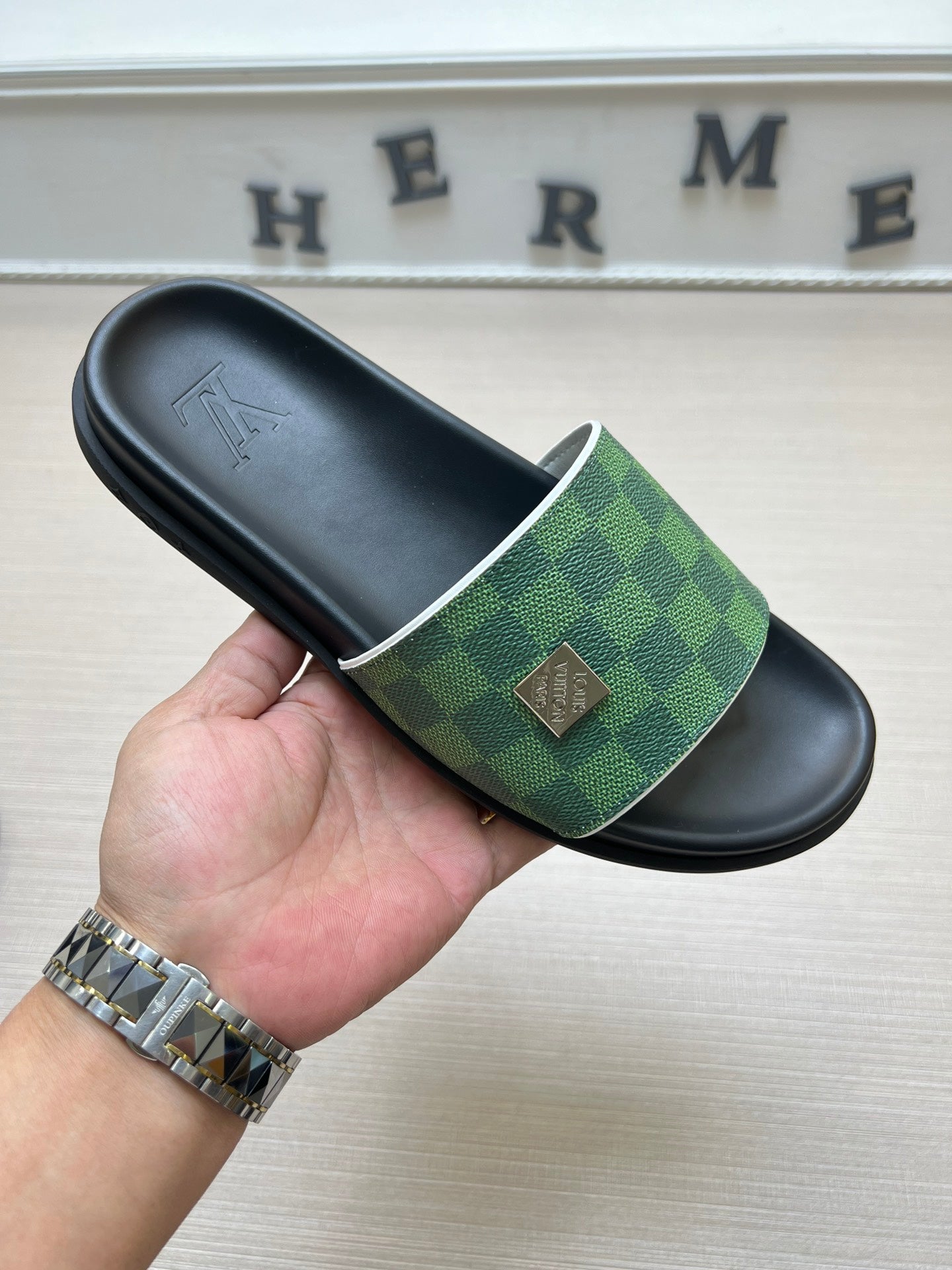 54E69ZDE Stylish slippers