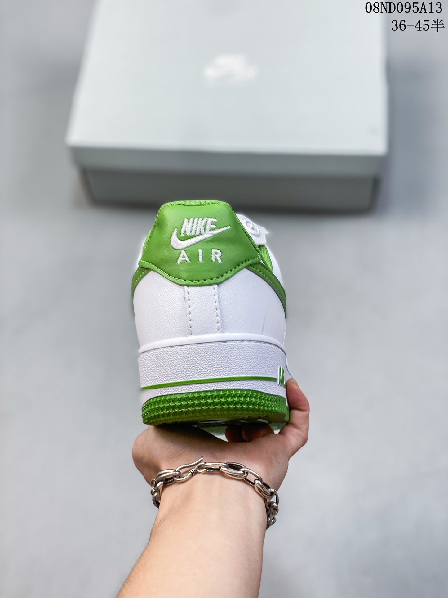 4YN33ZDE Stylish Sneakers (No Box, August-October Big Sale)
