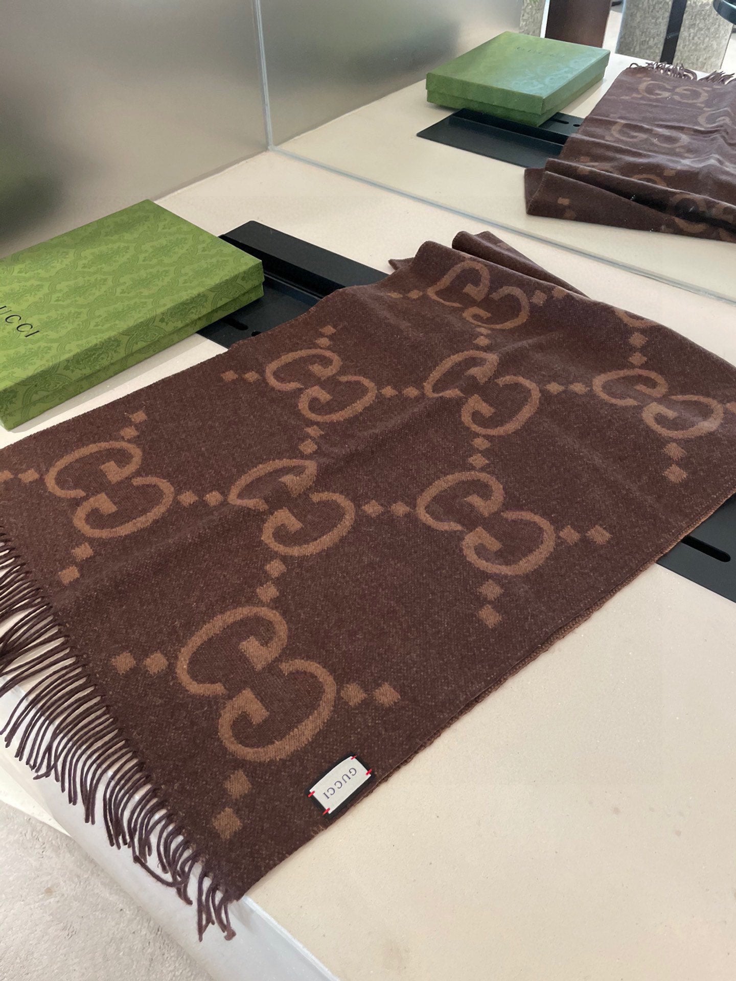 175RB28WDE Stylish Winter Scarves