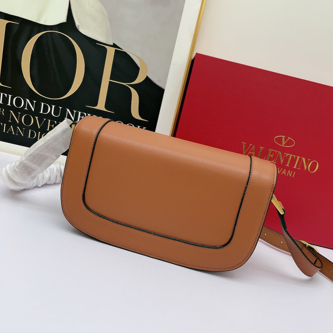 5A45BDE Stylish leather bag