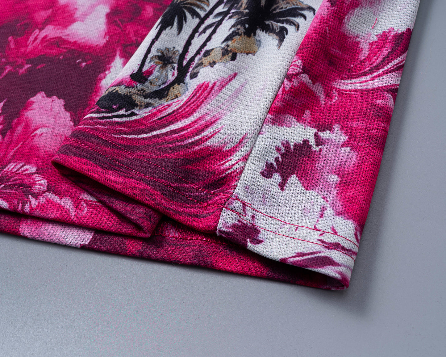 125WE76UDE Stylish T-shirts