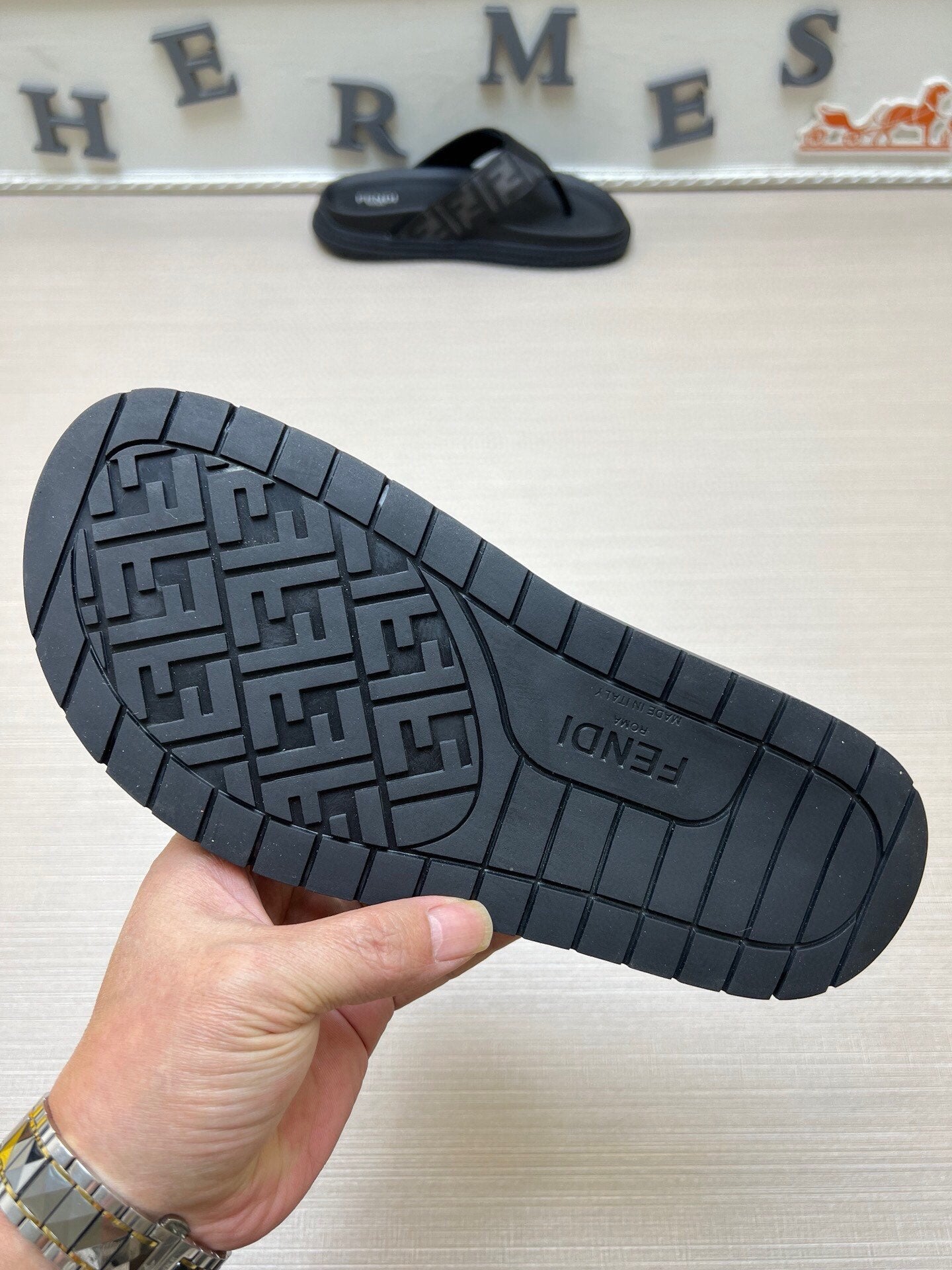 5LF222ZDE Stylish Slippers