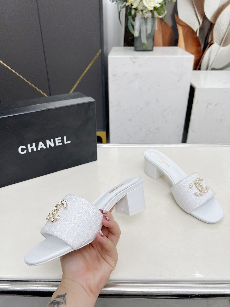 255QB30ZDE Stylish leather shoes
