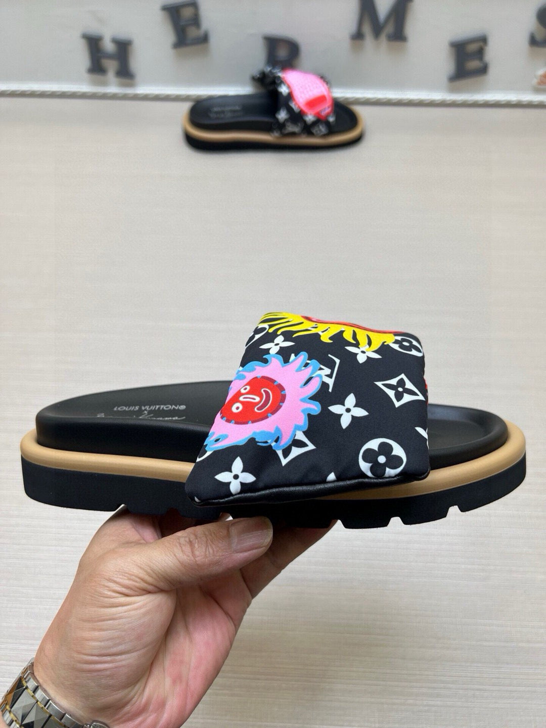 5QE11ZDE Stylish Slippers