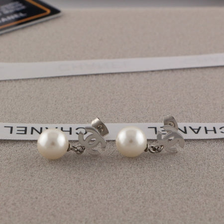 BC15EDE Stylish Earrings