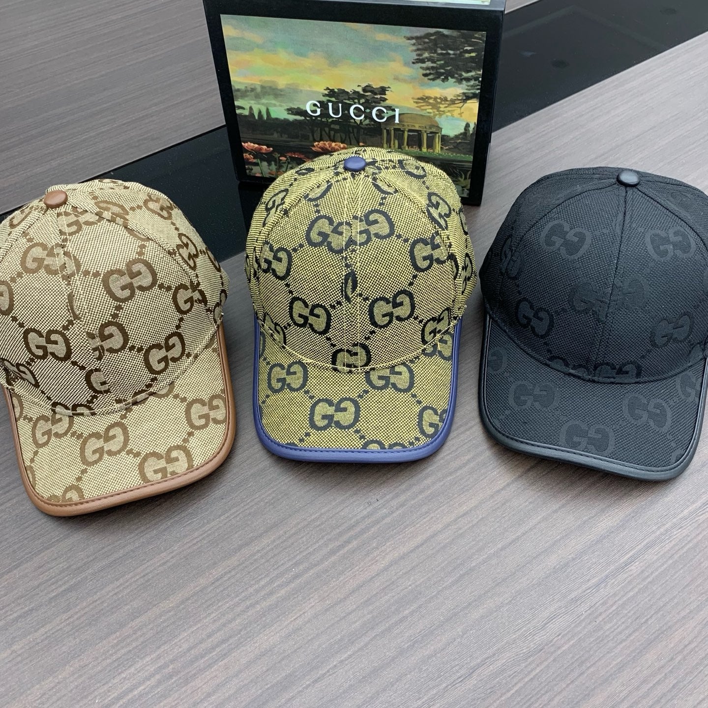 125ZB520MDE Stylish hats