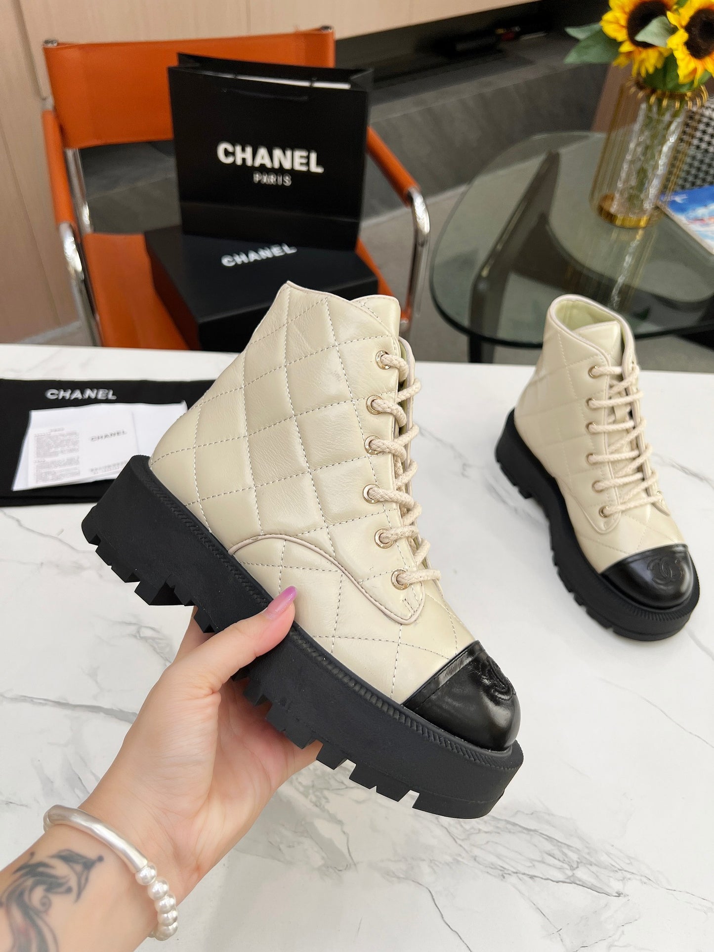 3LC4ZDE Stylish boots