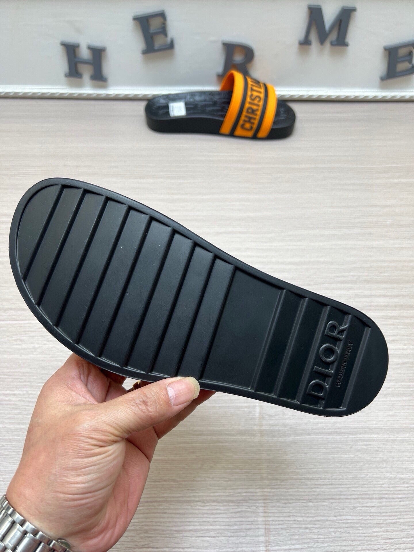 5LD212ZDE Stylish Slippers