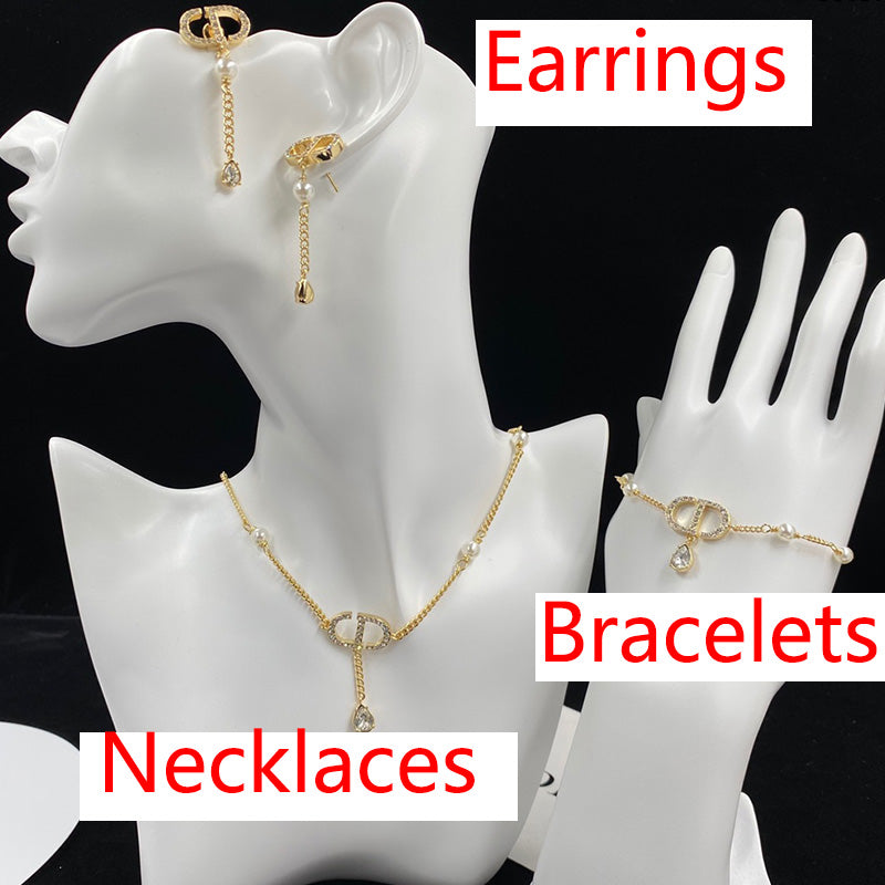 14D254XDE Stylish Rings Earring Bracelets Necklaces