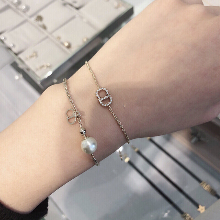 14D498XDE Stylish Earrings Bracelets Necklaces
