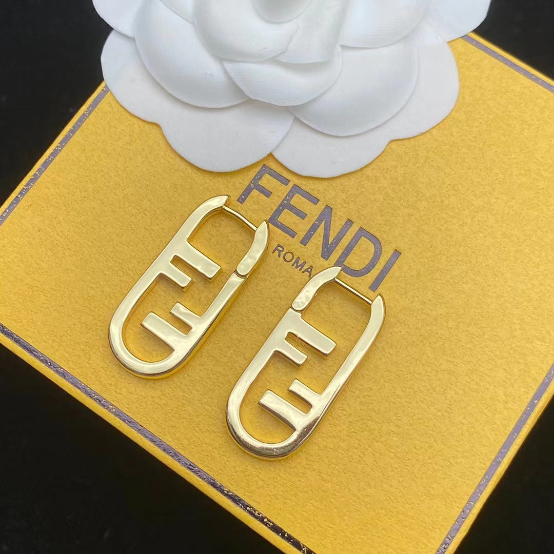 1F195EDE Stylish Earrings