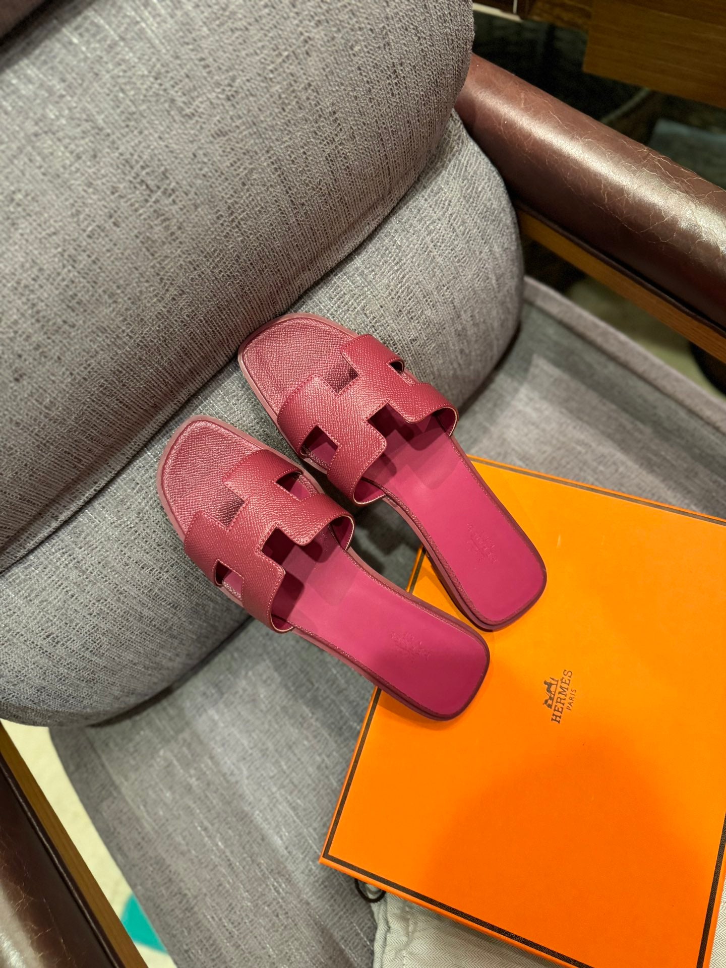 155ZH311ZDE Stylish Slippers