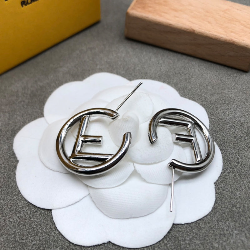 3F424EDE Stylish Earrings
