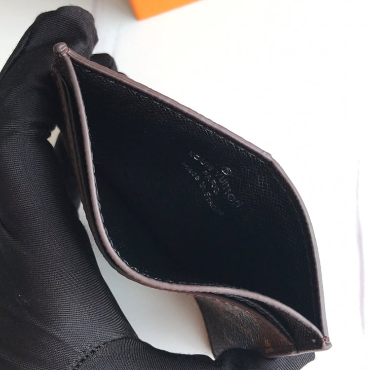 1E54BDE Stylish leather wallets