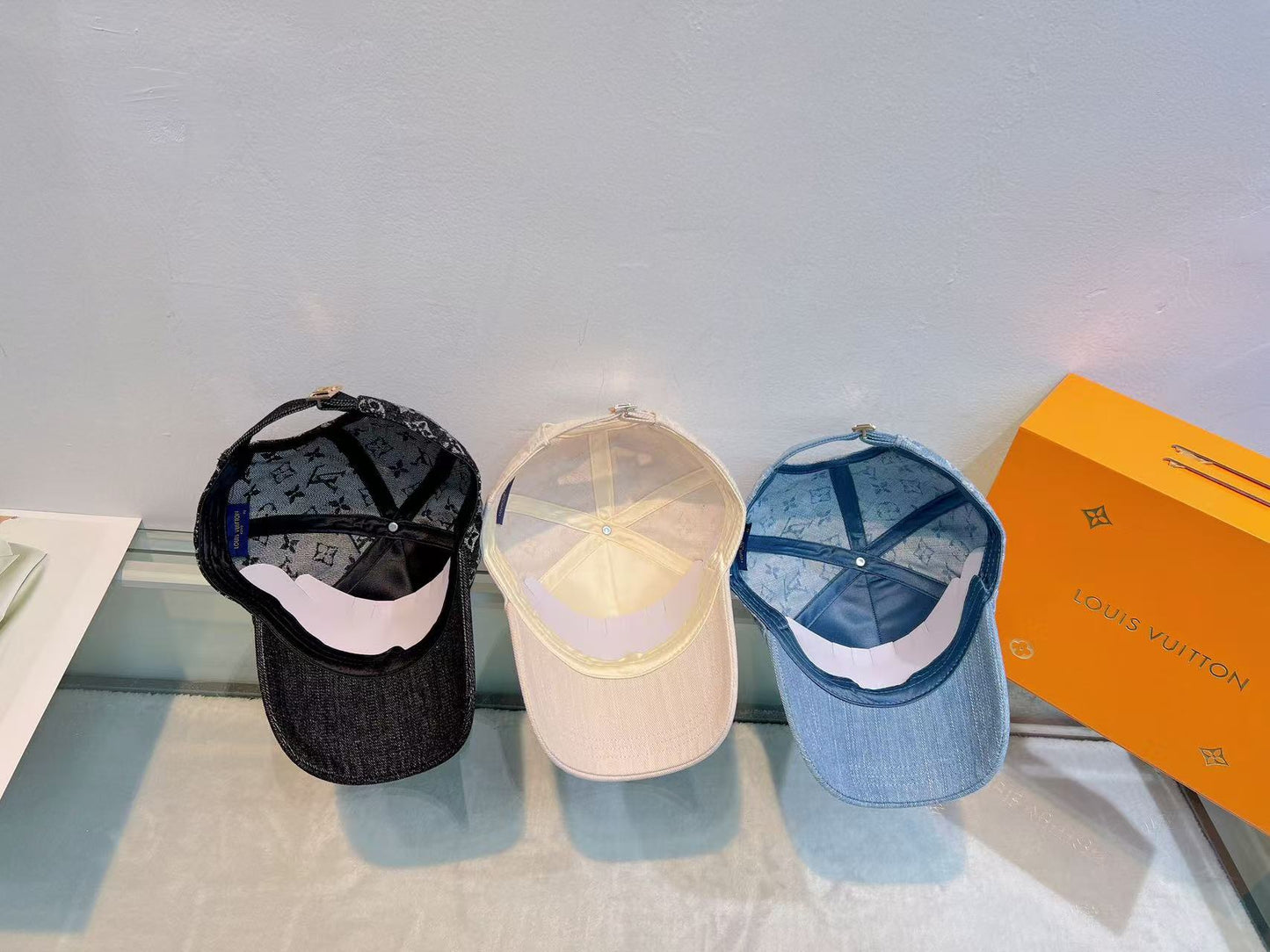 125ZE509MDE Stylish hats
