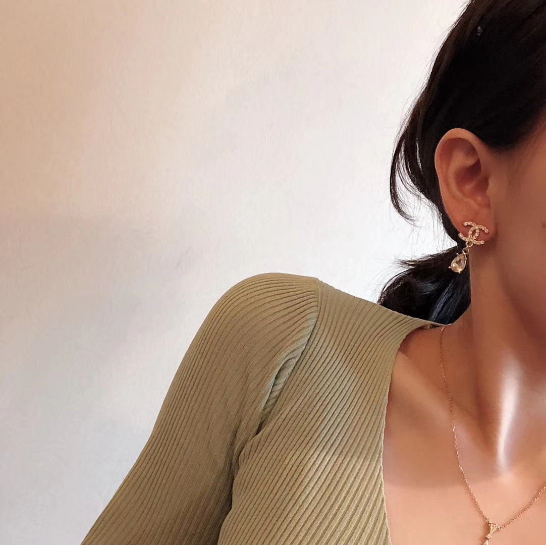 14C41EDE Stylish Earrings