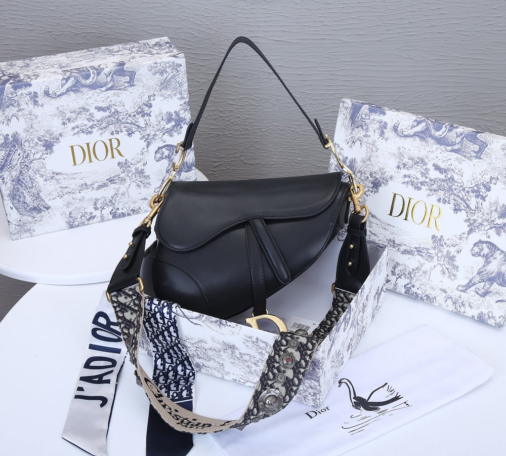 5D11BDE Stylish leather bag
