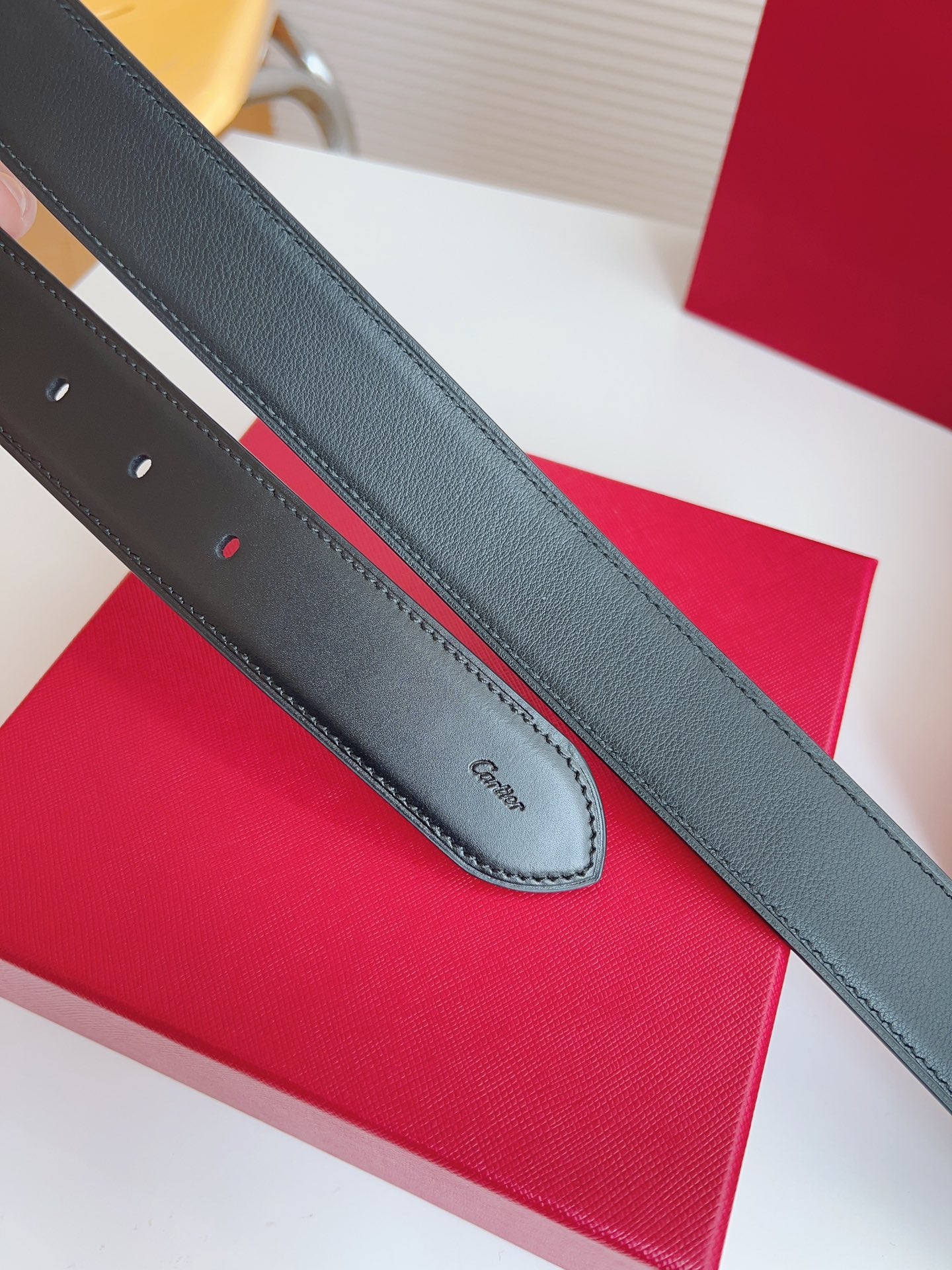 155RK244PDE Stylish High quality belt With full package