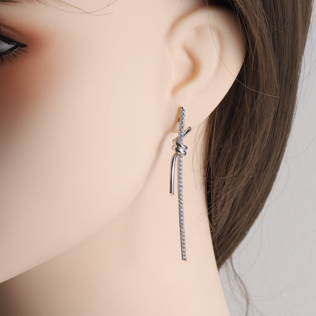 14T295EDE Stylish Earrings