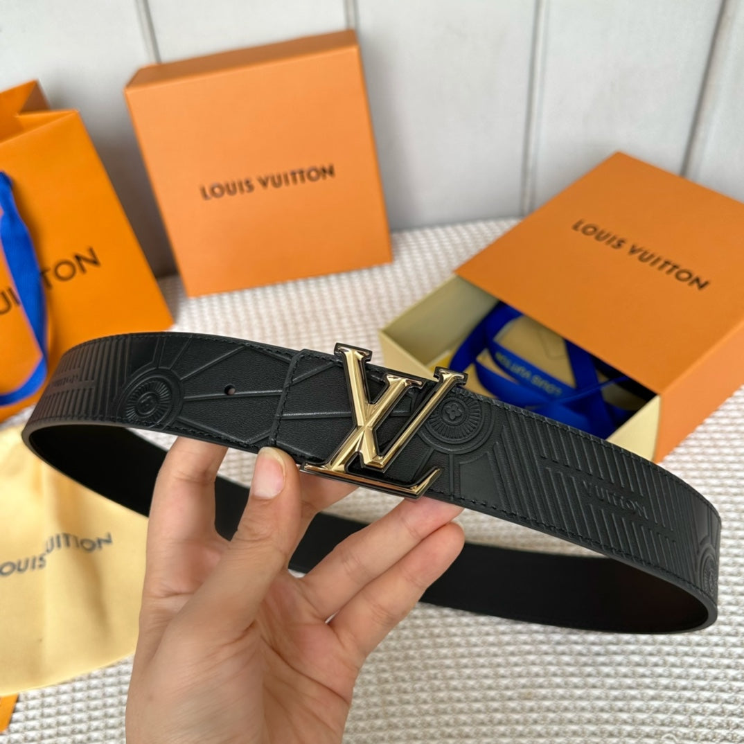 14E54PDE Stylish High quality belt With full package