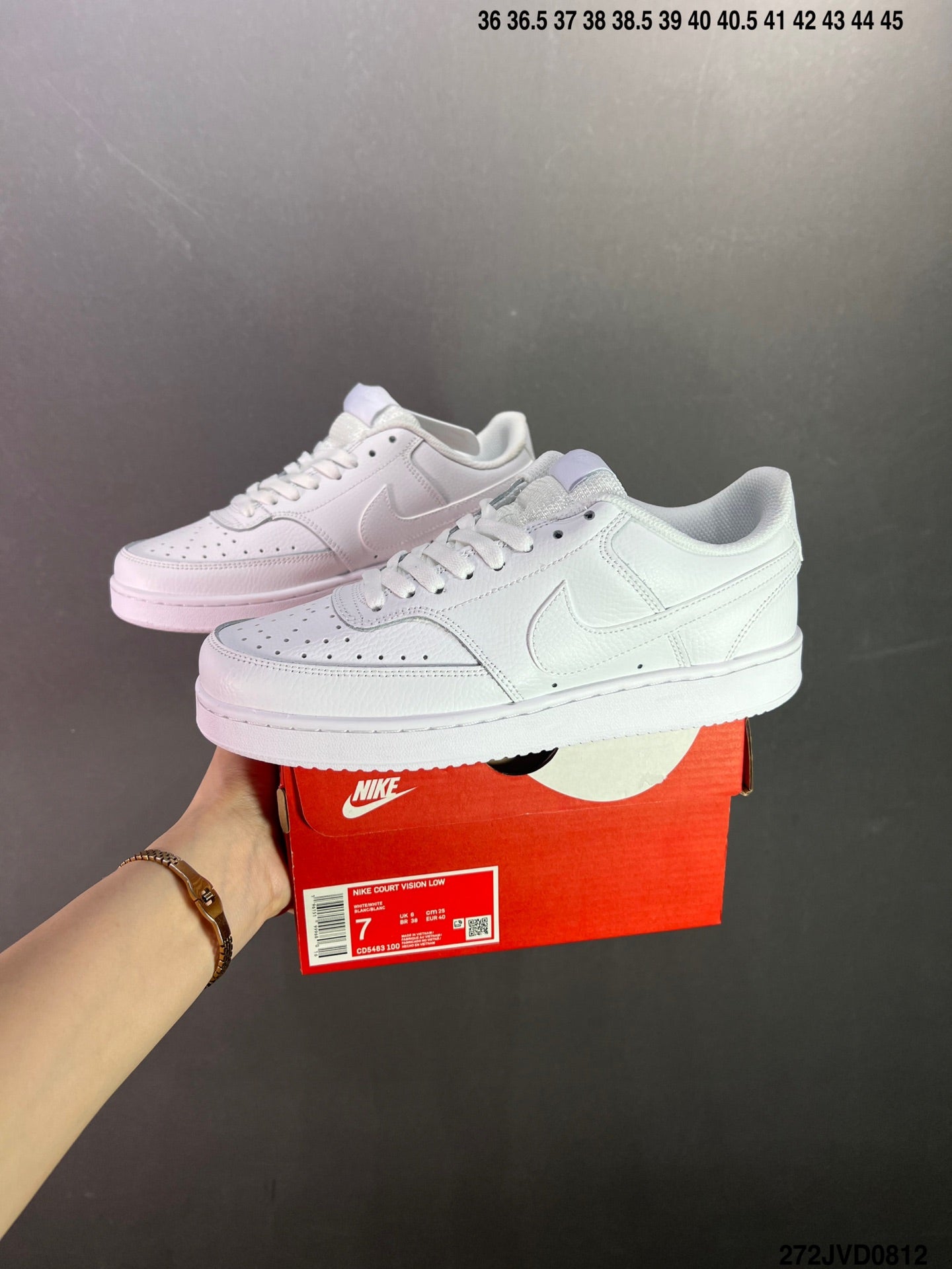4YN48ZDE Stylish Sneakers (No Box, August-October Big Sale)