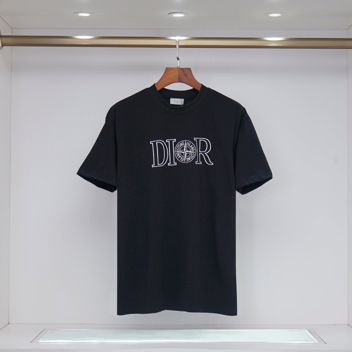 14D434UDE Stylish T-shirts