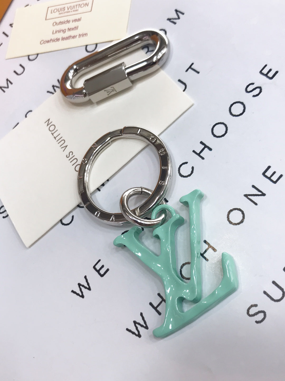 14E29ADE Stylish key closure