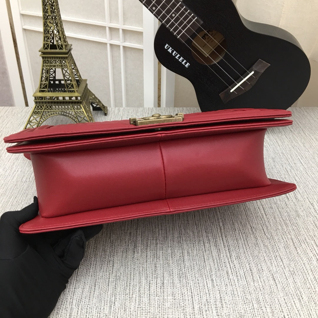 5C60BDE Stylish leather bag