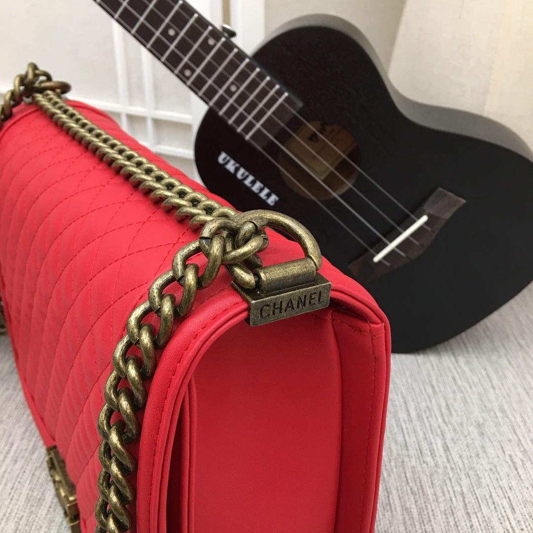5C60BDE Stylish leather bag
