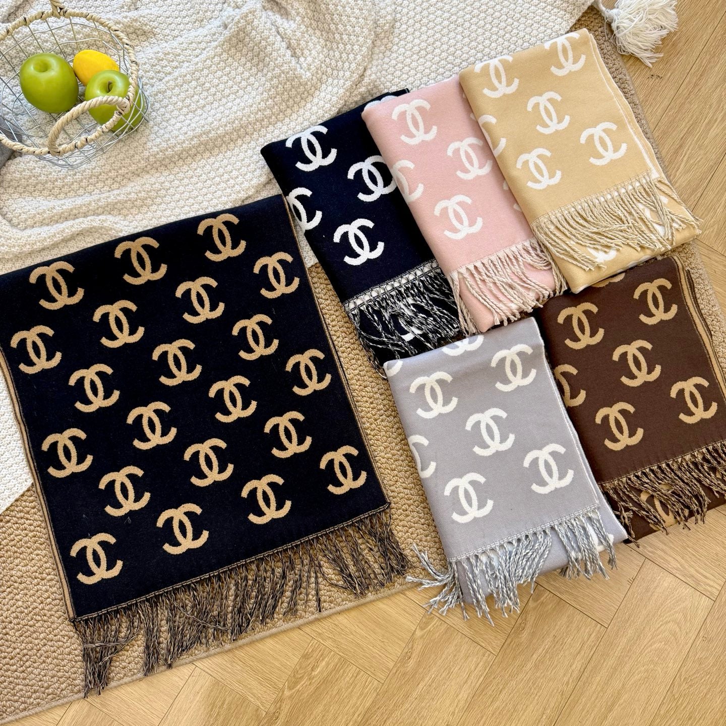 185ZC72WDE Stylish Winter Scarves