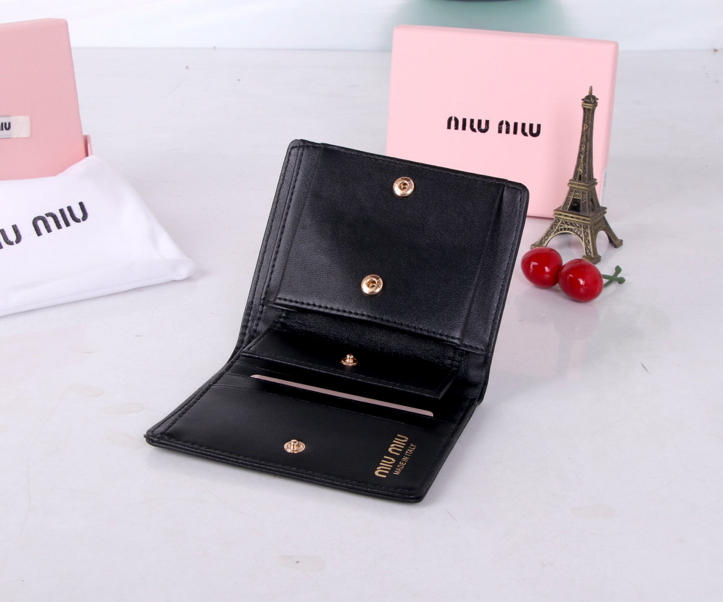 15RA77BDE Stylish leather bag