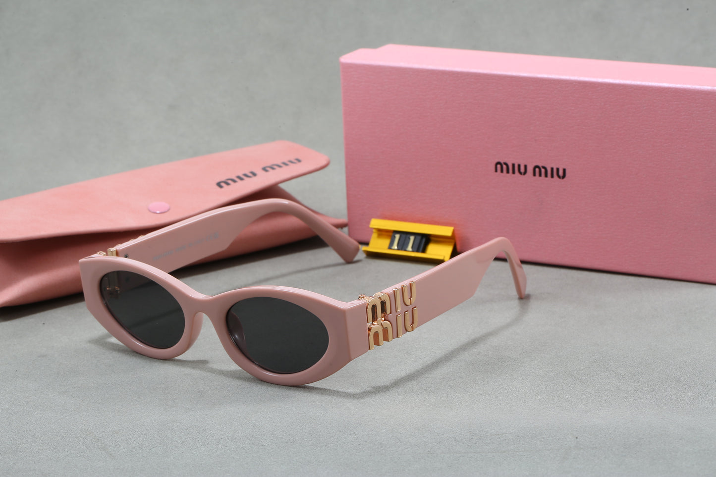 385RA24TDE Stylish Sunglasses
