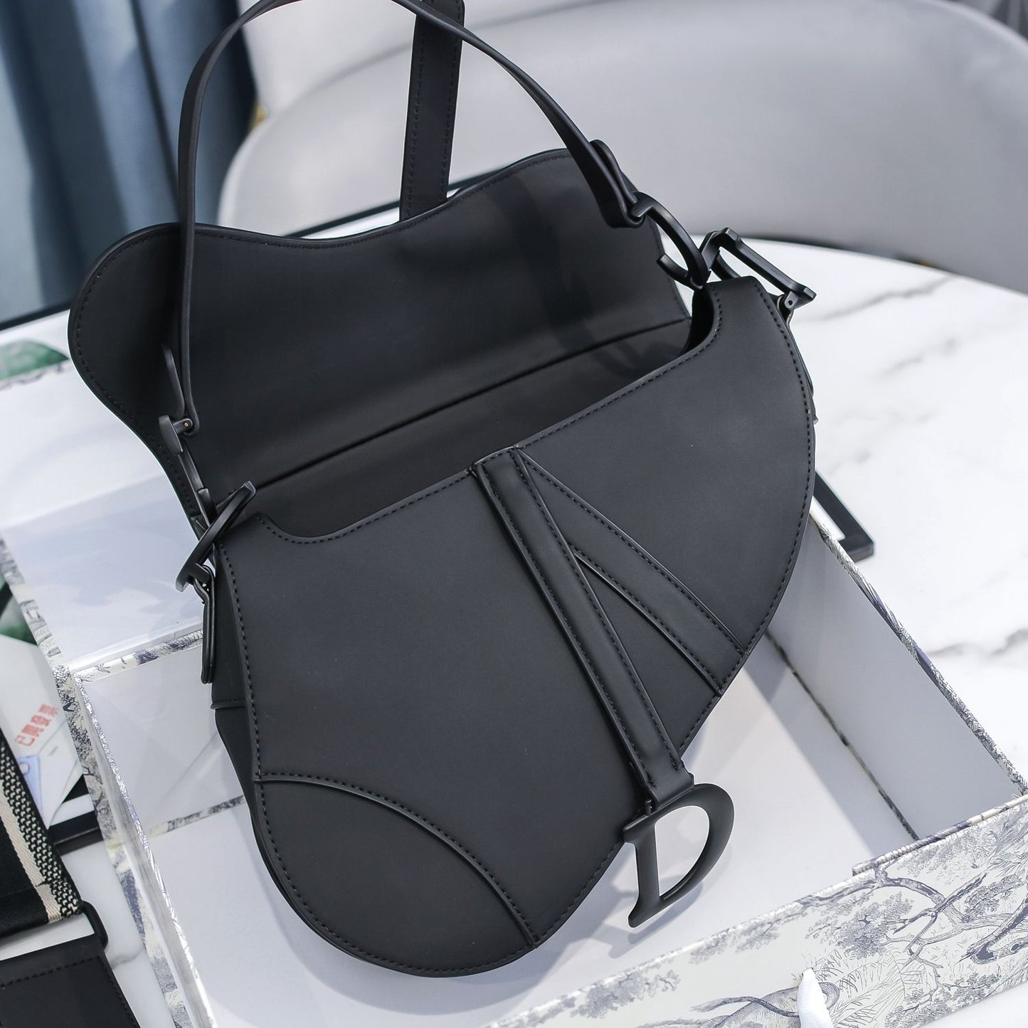 5D10BDE Stylish leather bag