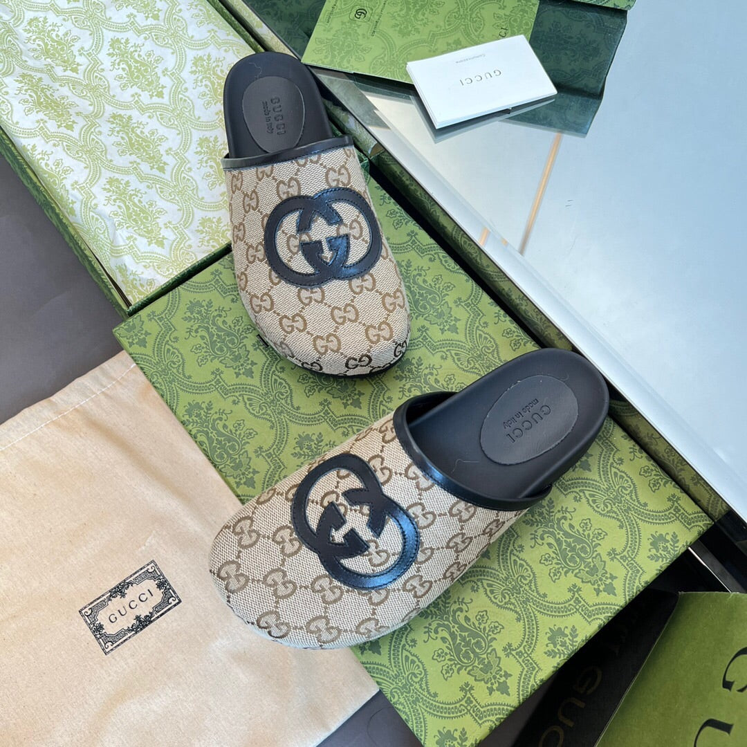 2YB26ZDE Stylish Slippers