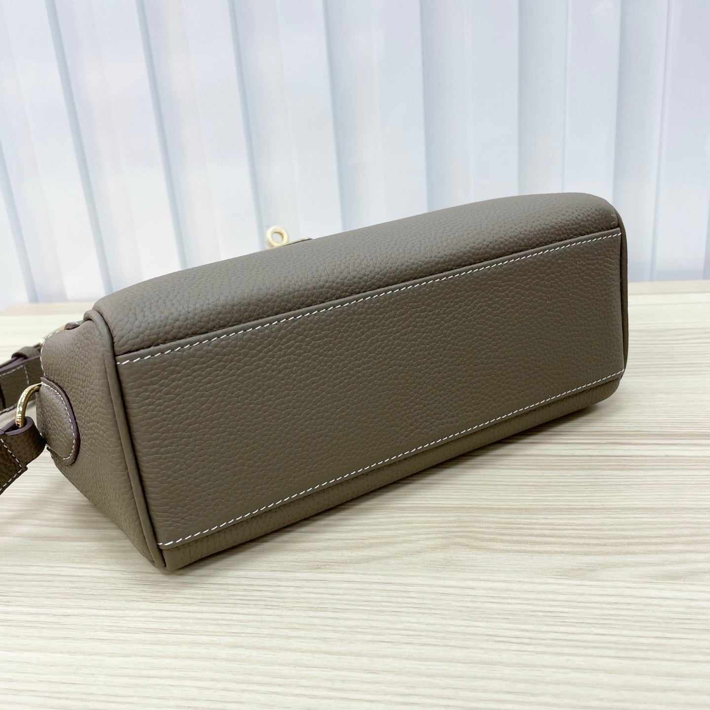 15RH4BDE Stylish leather bag