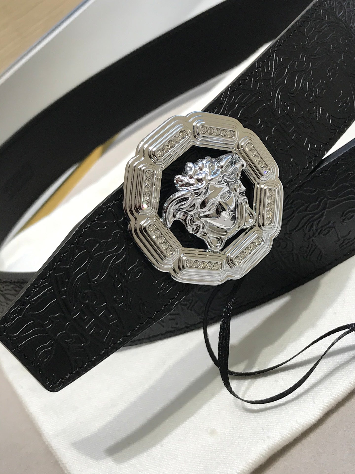 14V87PDE Stylish High quality belt With full package