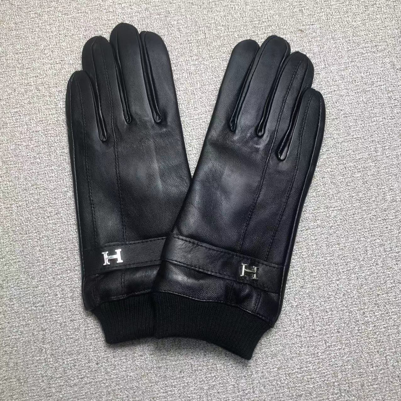24H84SDE Stylish gloves