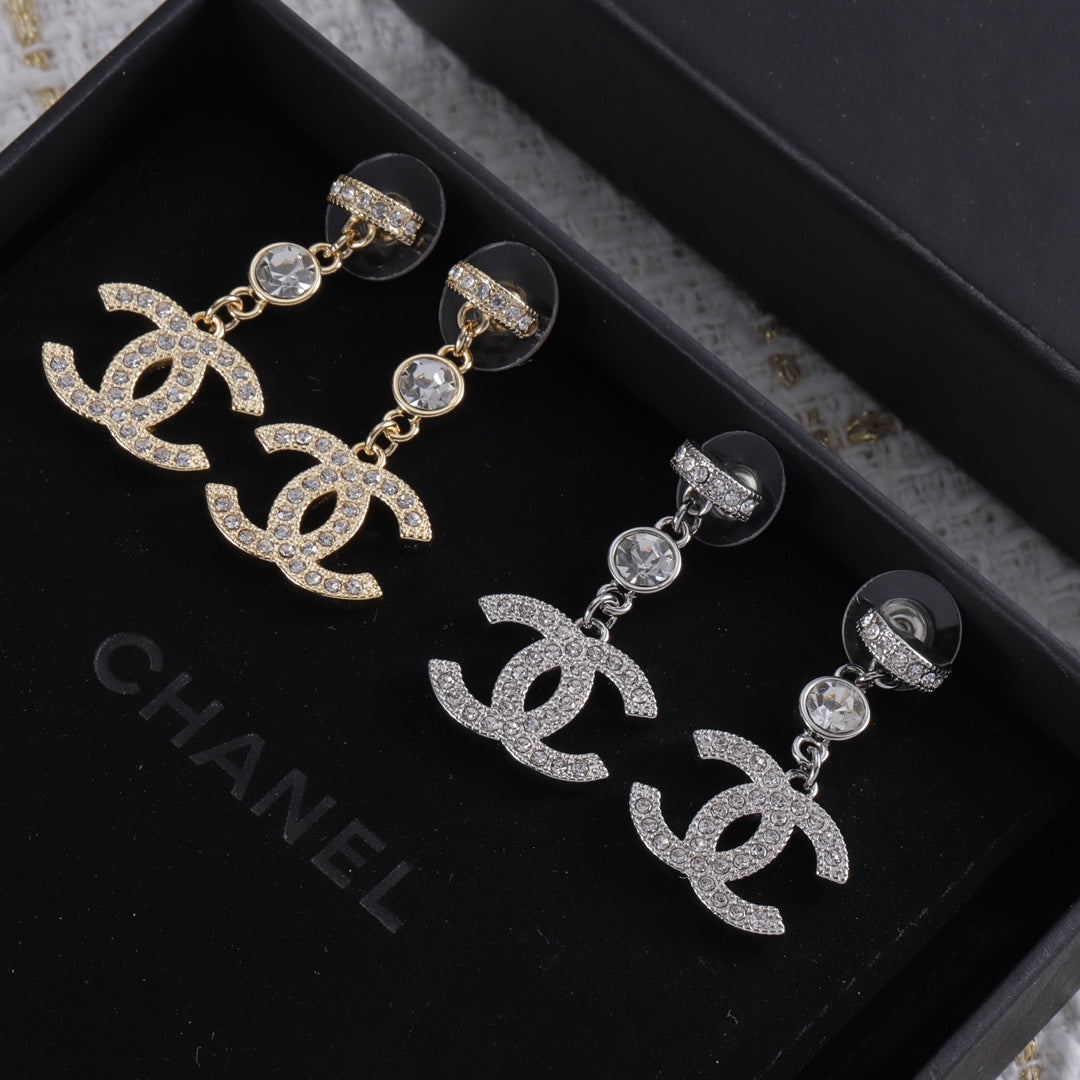 14C782EDE Stylish Earrings