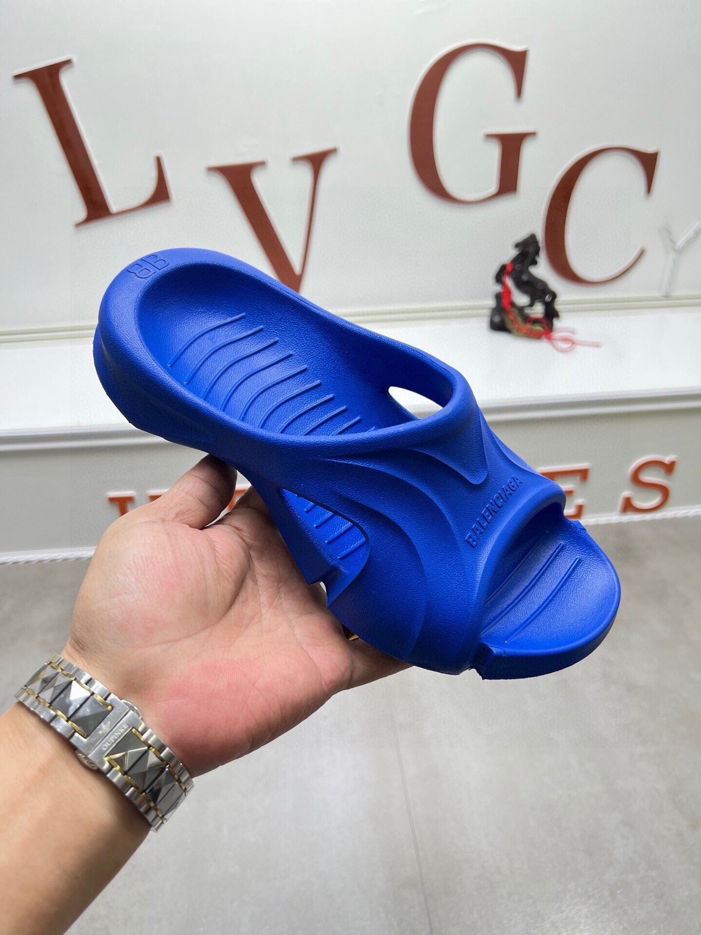 54J40ZDE Stylish slippers