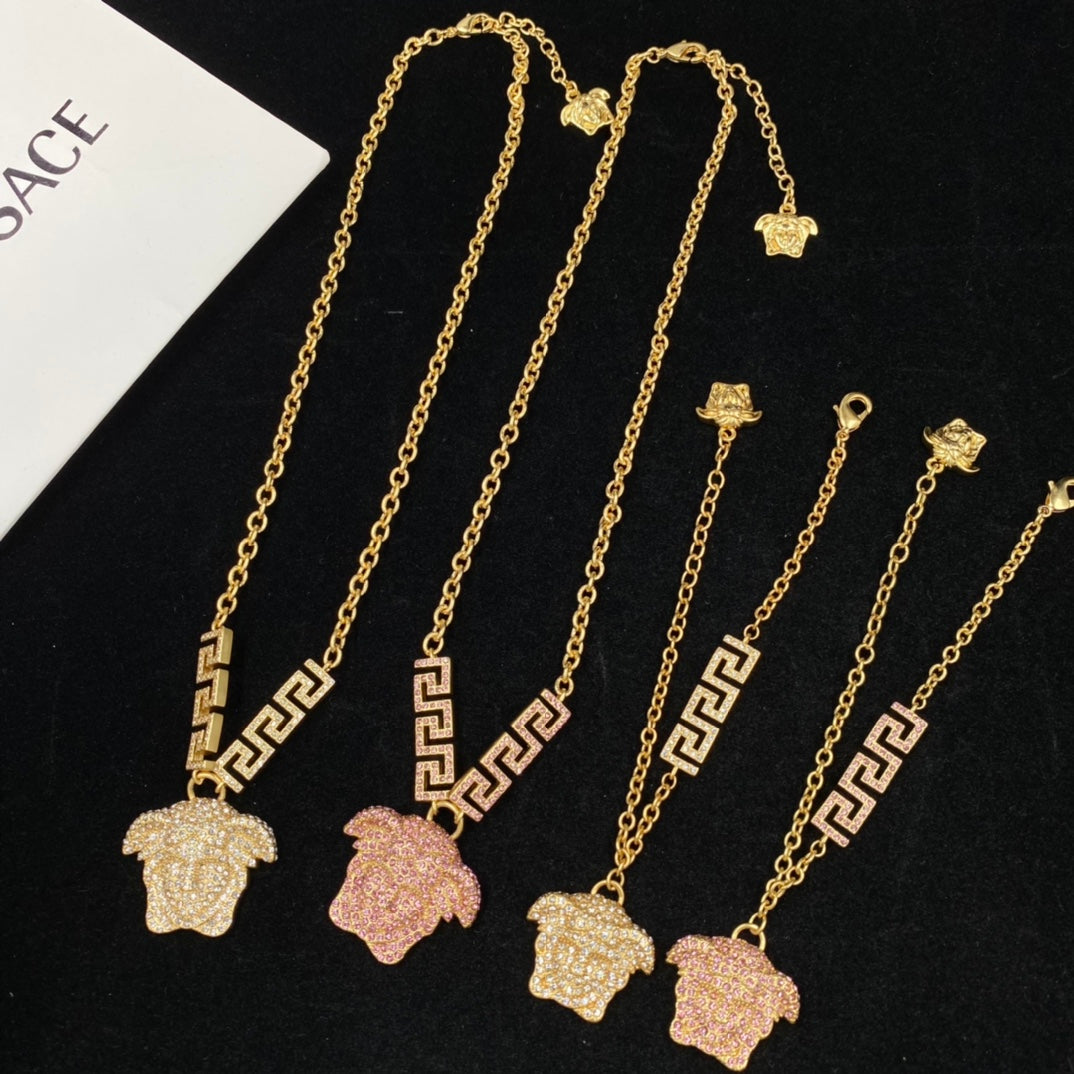 14V119XDE Stylish Necklaces